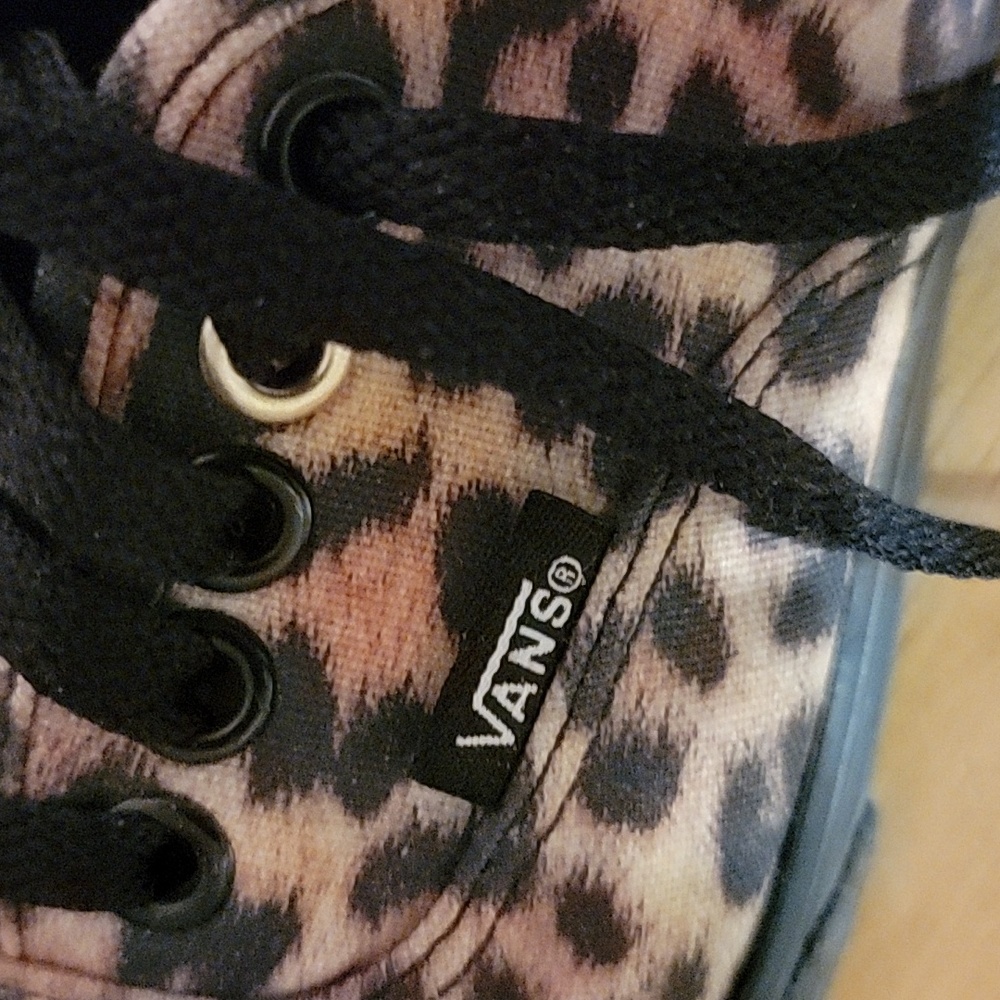 Vans leopard tie shoes - Picture 4 of 8